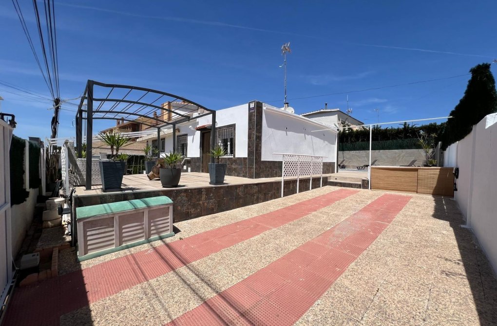 Reventa - Chalet - Torrevieja - Los altos