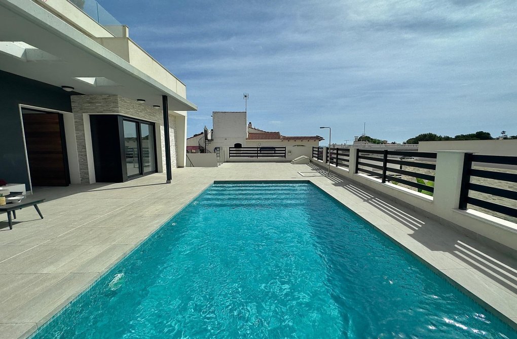 Reventa - Chalet - Torrevieja - Los balcones