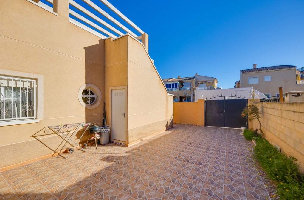 Reventa - Chalet - Torrevieja - Pueblo - Centro