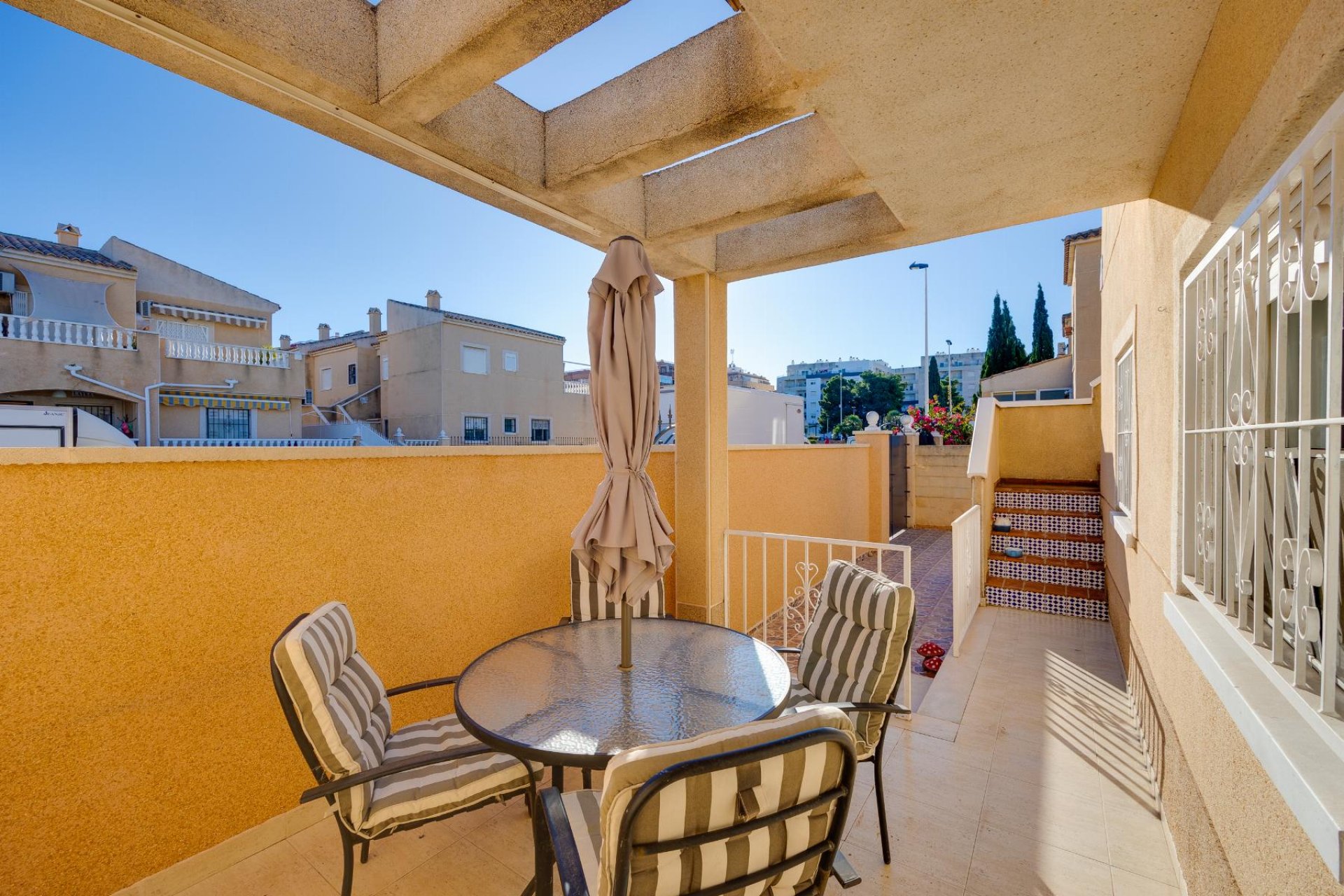 Reventa - Chalet - Torrevieja - Pueblo - Centro