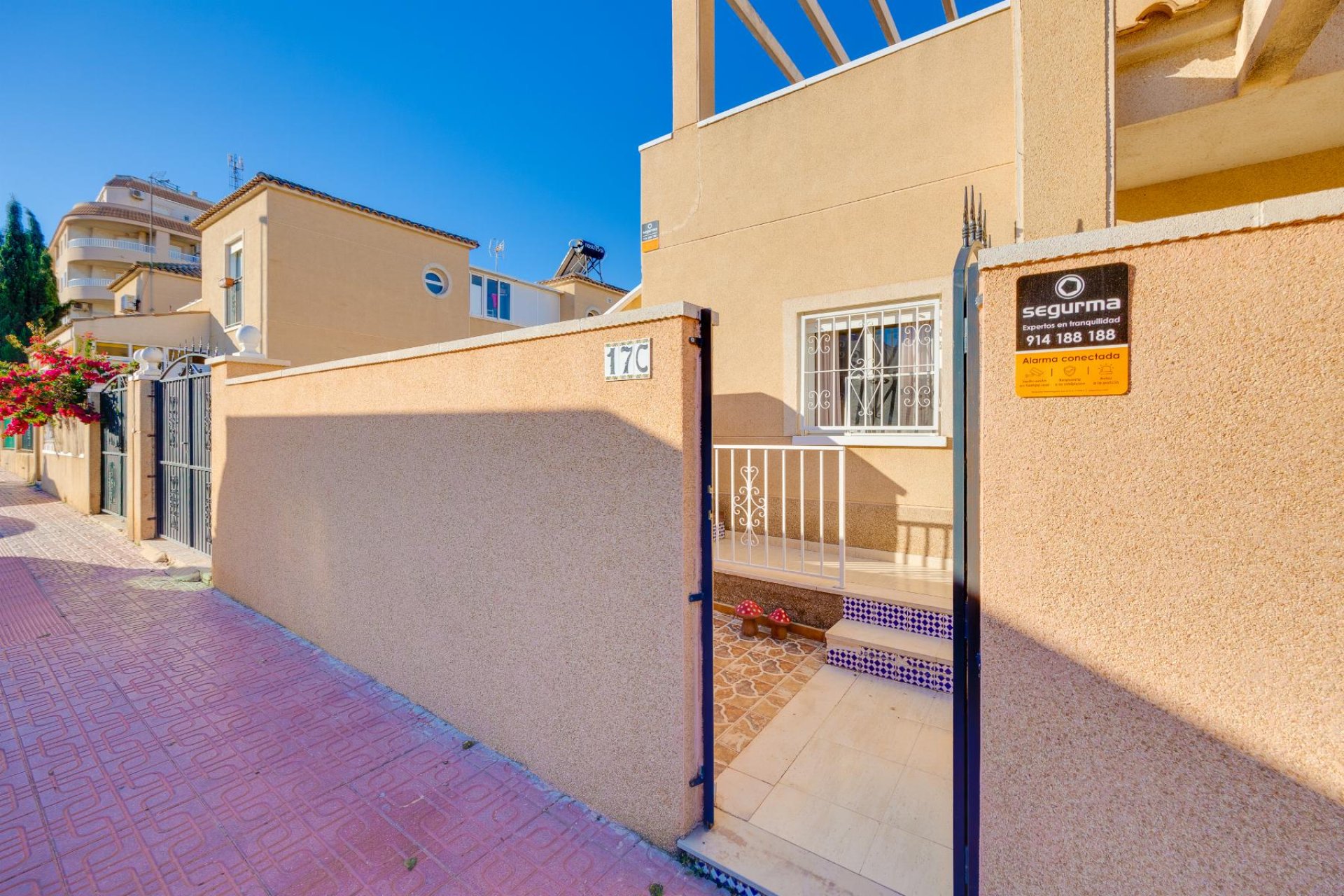 Reventa - Chalet - Torrevieja - Pueblo - Centro