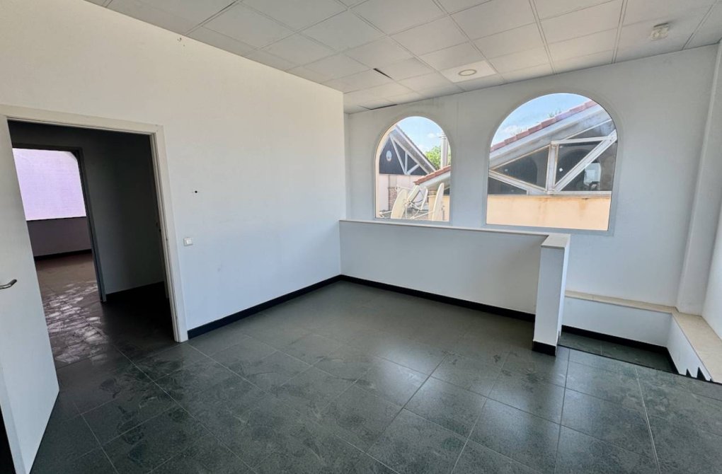 Reventa - Comercial - La Finca Golf