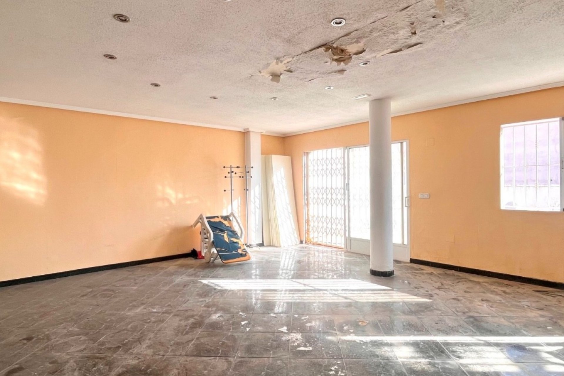 Reventa - Comercial - Torrevieja - Playa del Cura