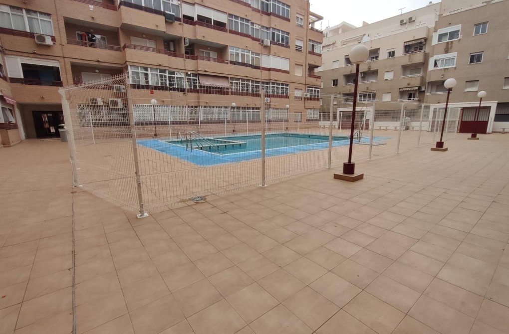 Reventa - Departamento - Torrevieja - El molino