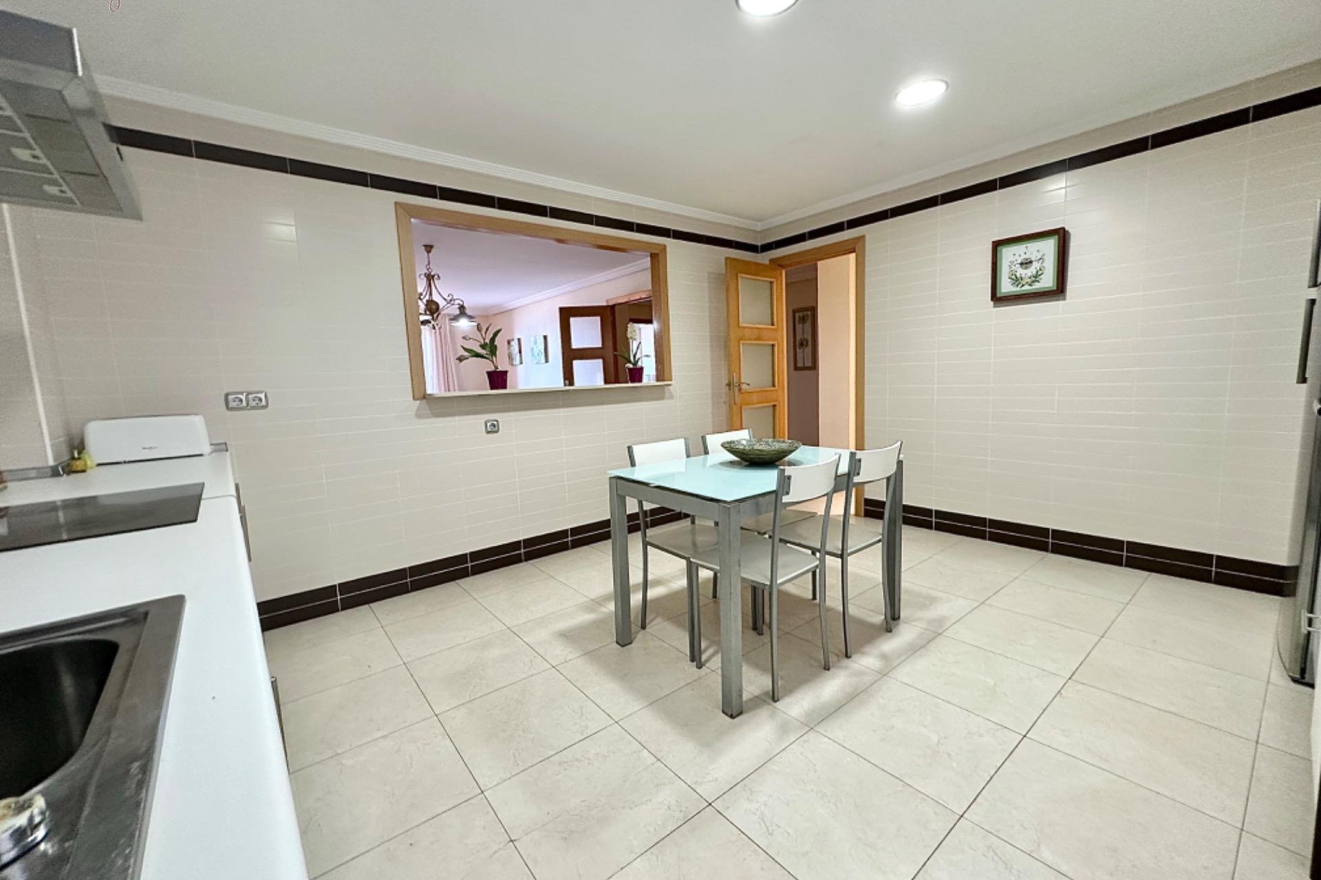 Reventa - Departamento - Torrevieja - Paseo maritimo