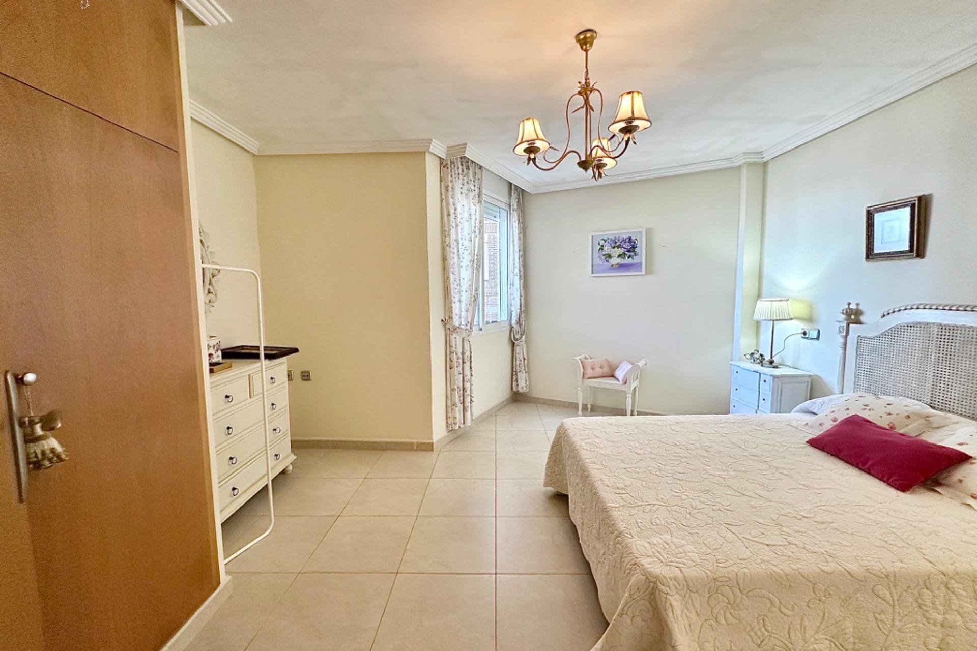 Reventa - Departamento - Torrevieja - Paseo maritimo