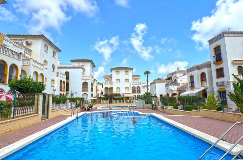 Reventa - Dúplex - Torrevieja - Torrelamata - La Mata