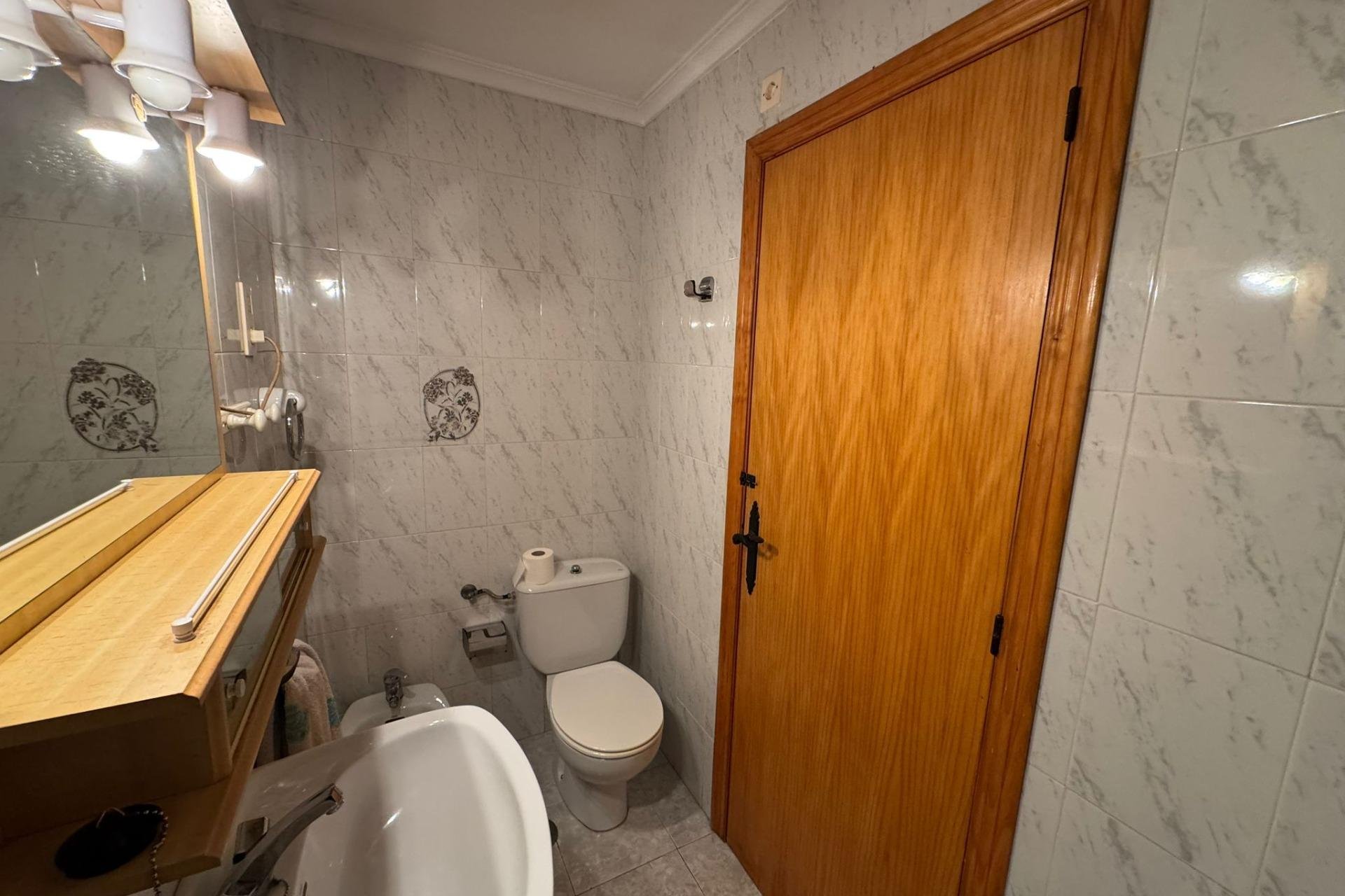 Reventa - Estudio - Torrevieja - Estacion de autobuses