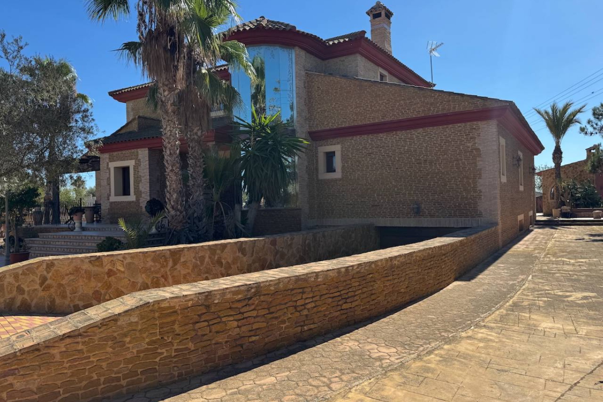 Reventa - Finca / Propiedad de Campo - Los Montesinos