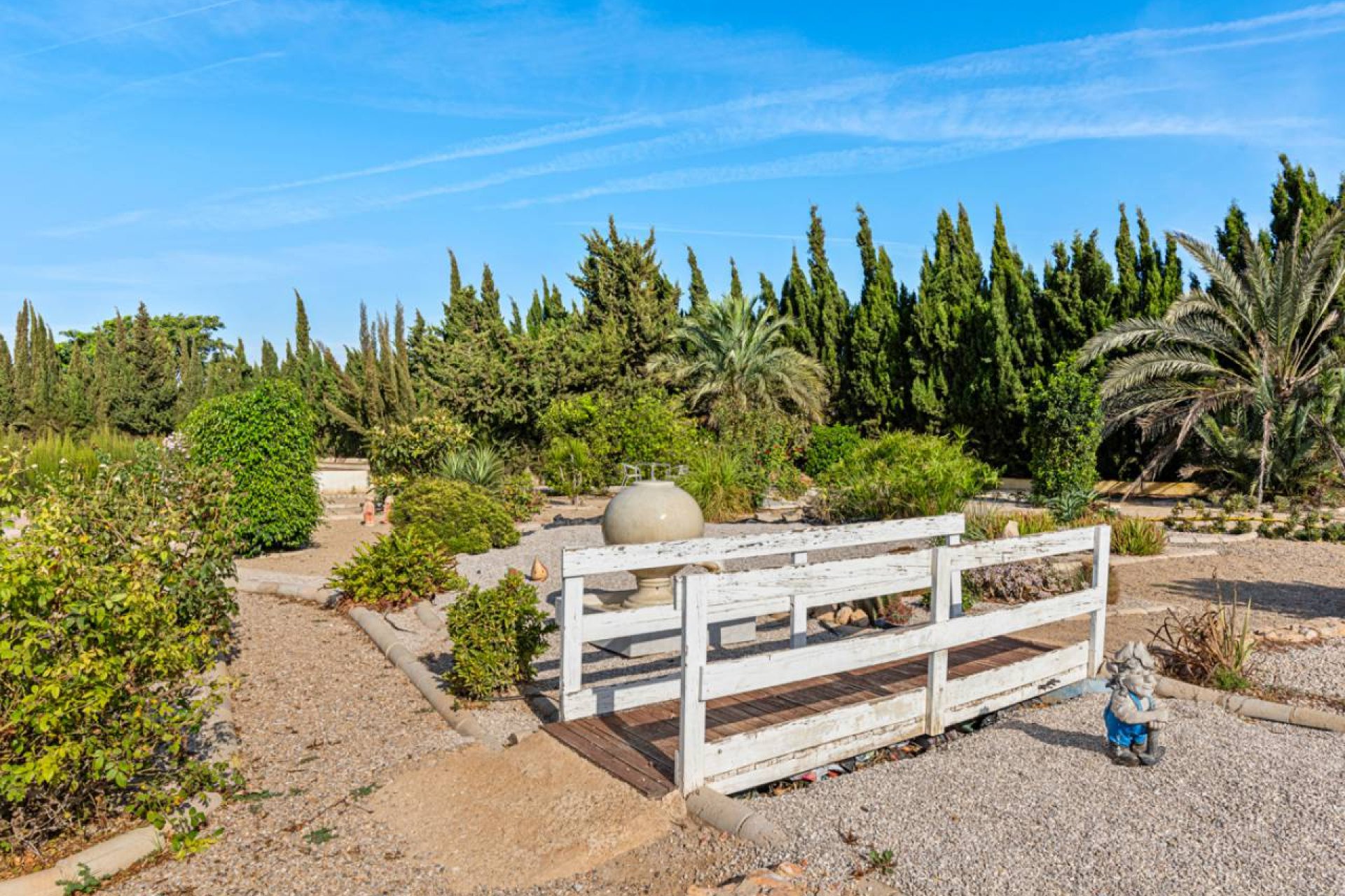 Reventa - Finca / Propiedad en el campo - Los Montesinos