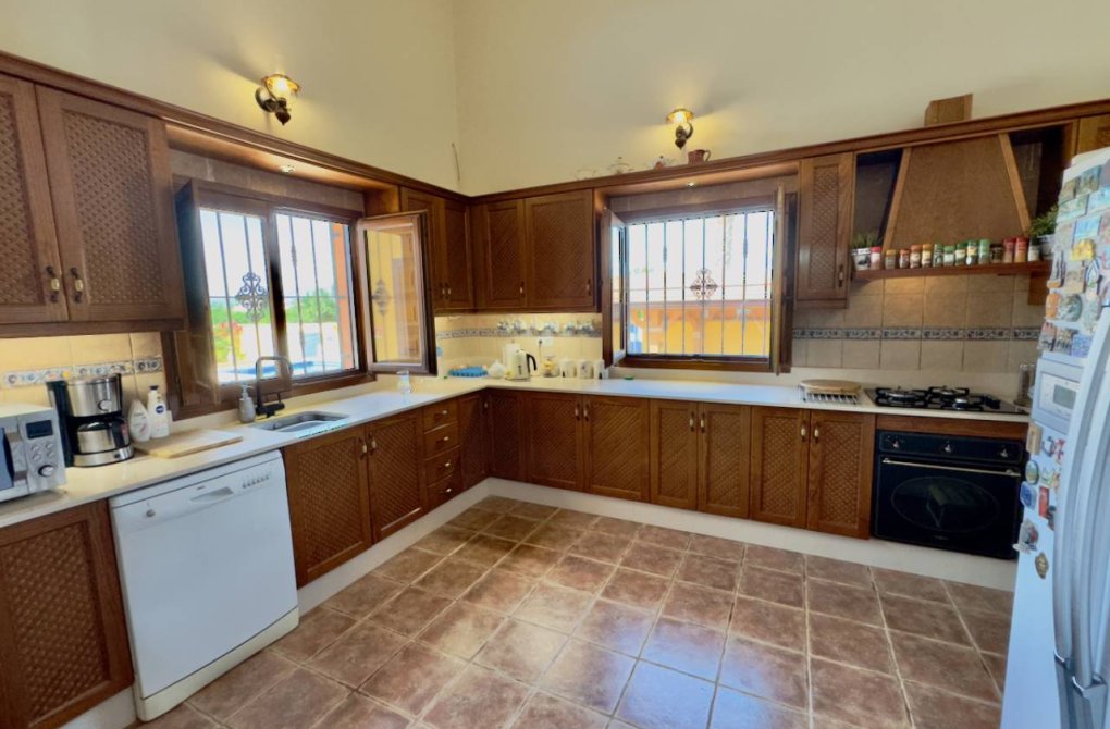 Reventa - Finca / Propiedad en el campo - Orihuela Costa - Orihuela