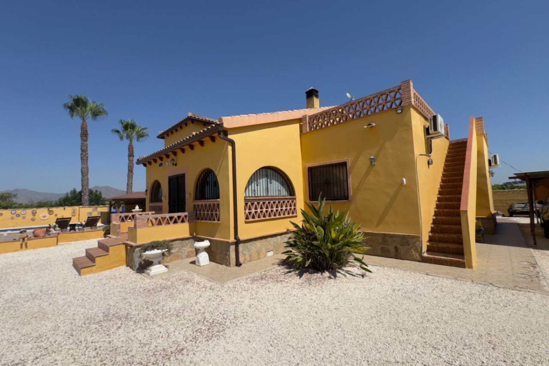 Reventa - Finca / Propiedad en el campo - Orihuela