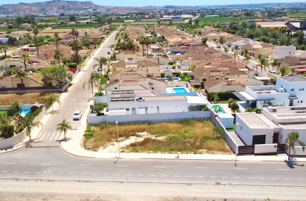 Reventa - Parcela / Terreno - Formentera del Segura