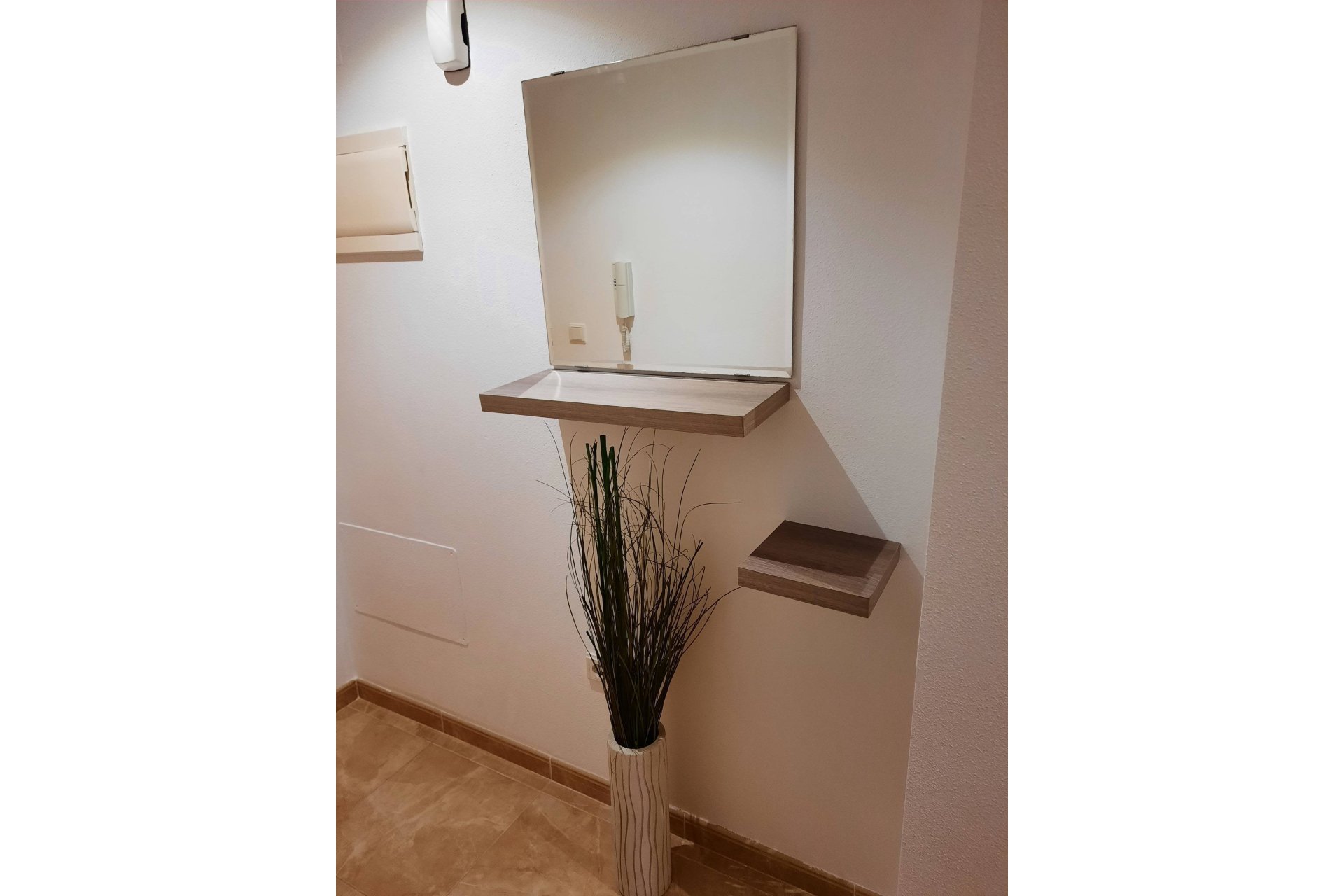 Reventa - Planta baja - Almoradi - Colegio canales y martinez