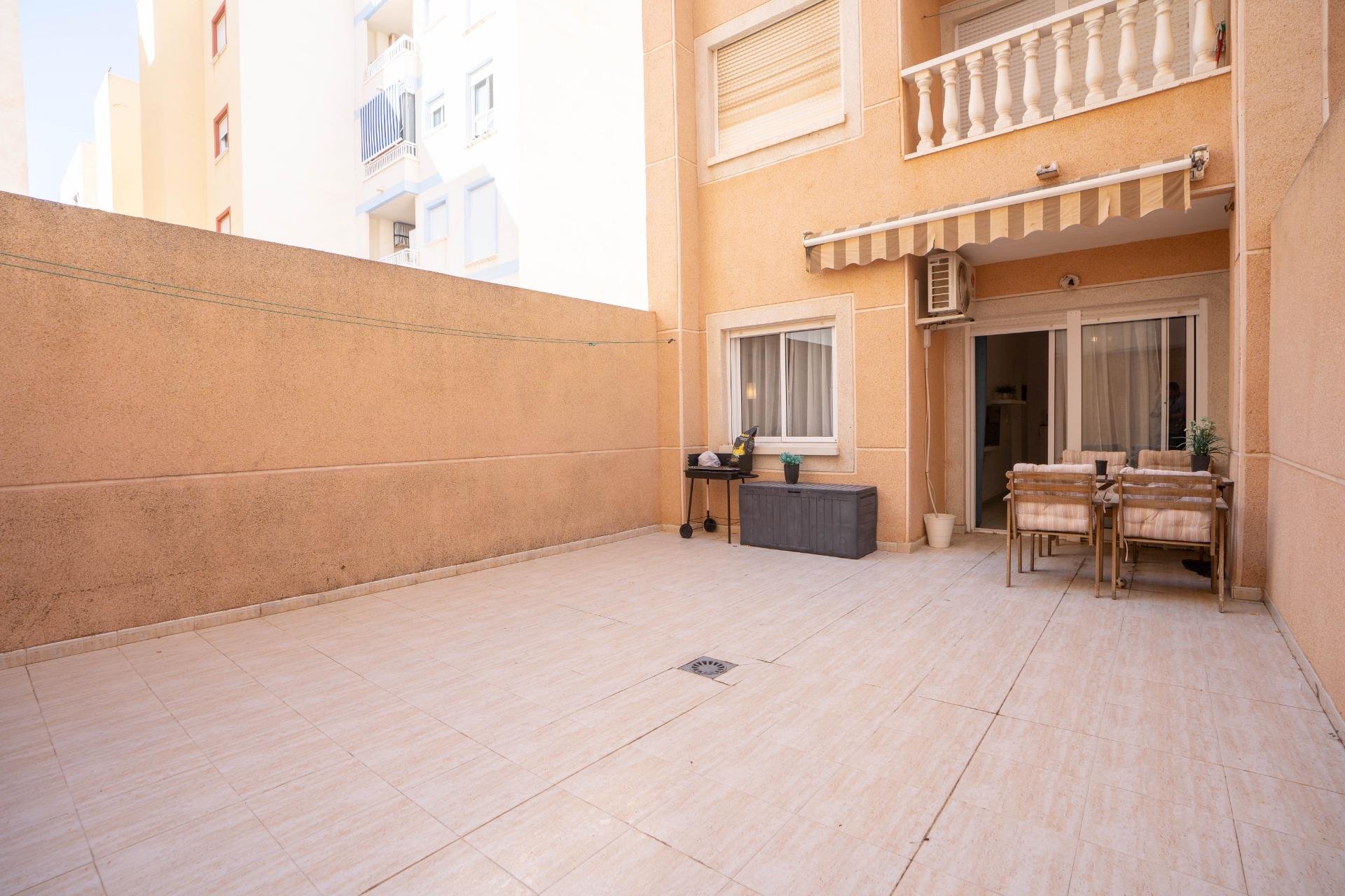Reventa - Planta baja - Torrevieja - Playa del cura