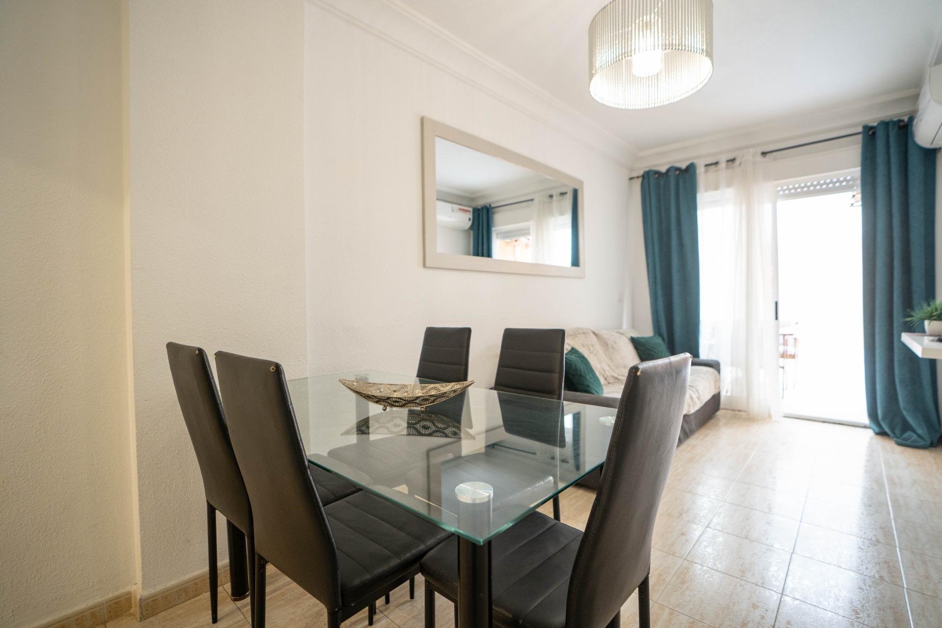 Reventa - Planta baja - Torrevieja - Playa del cura