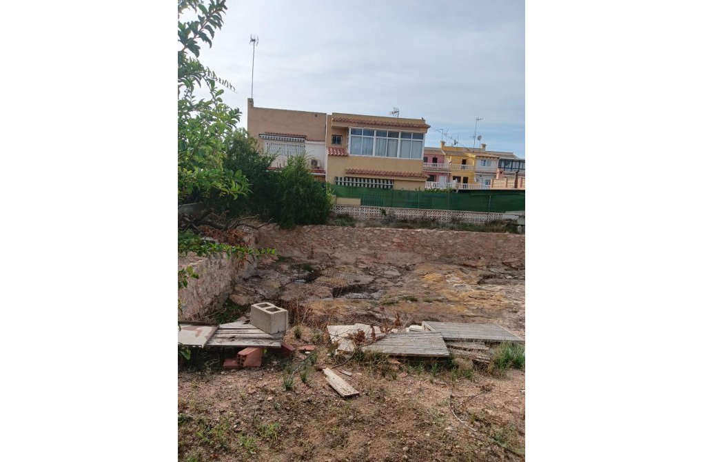 Reventa - Terreno - Torrevieja - Nueva Torrevieja