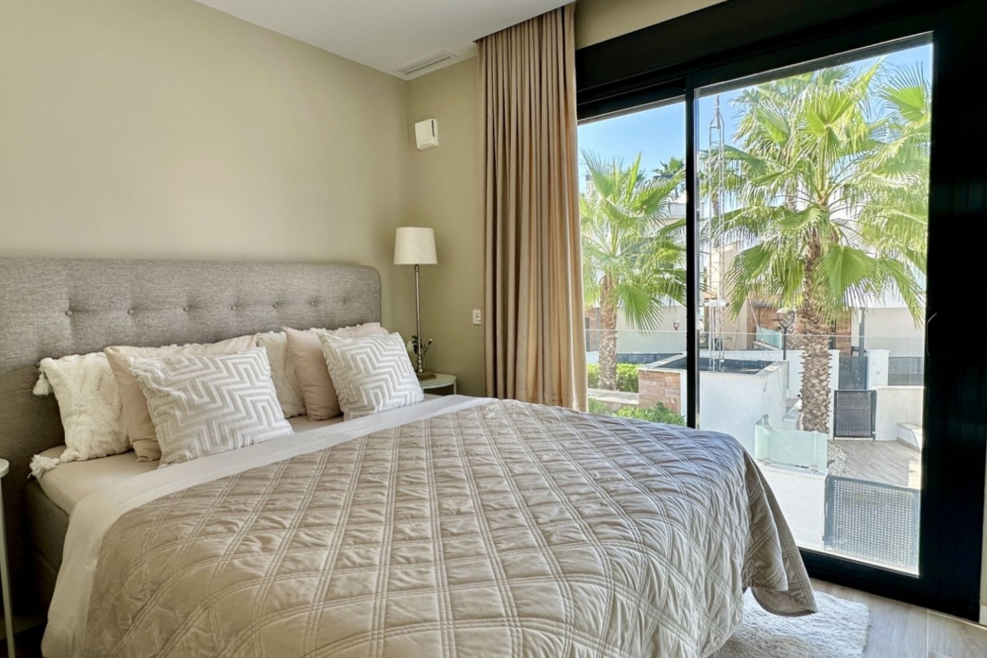 Reventa - Villa independiente - Orihuela Costa - Lomas de Cabo Roig