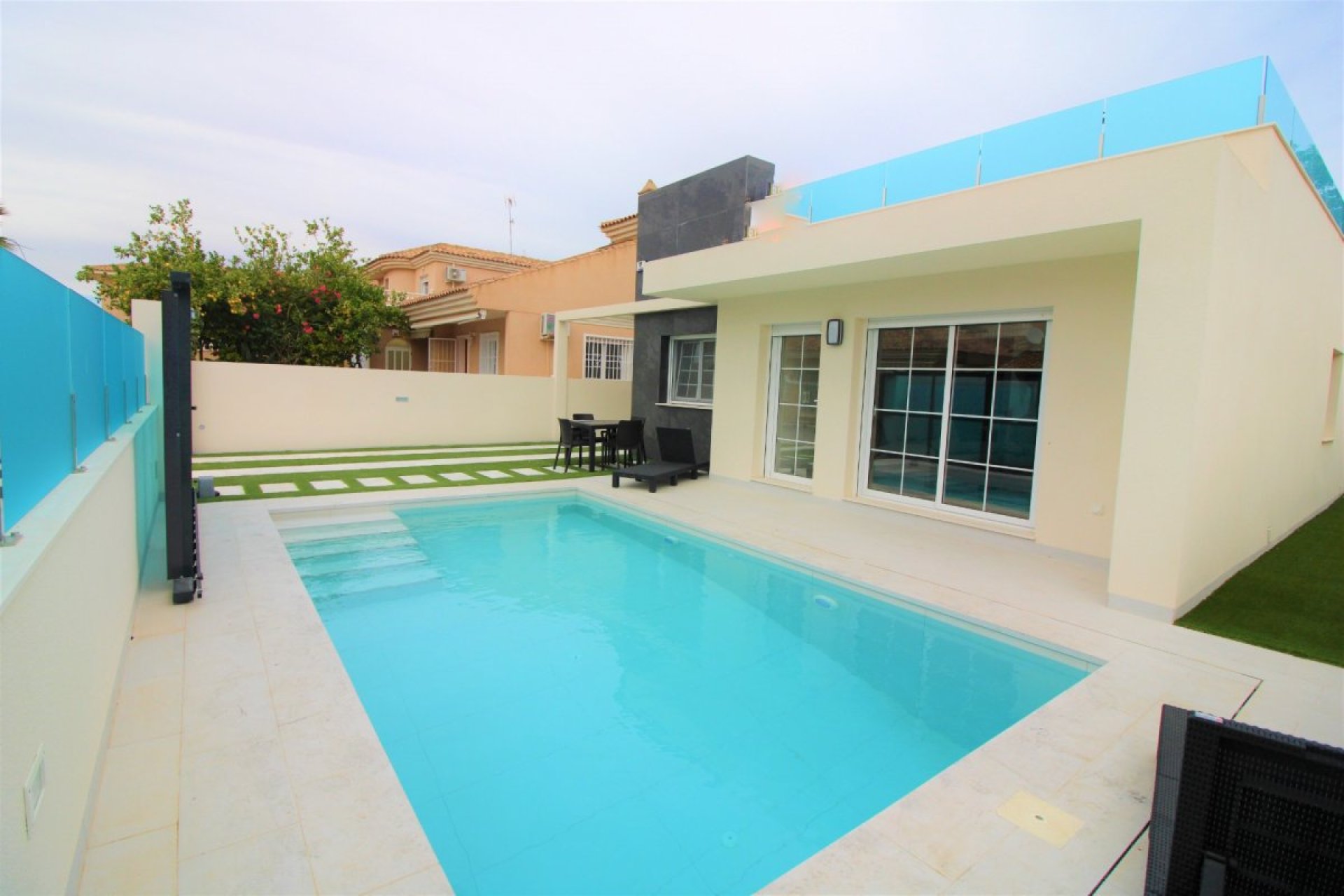 Reventa - Villa - Torrevieja - Punta prima