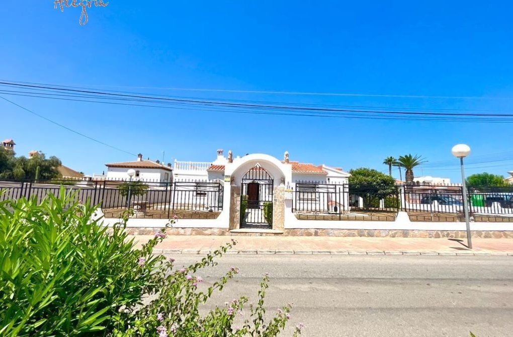 Reventa - Villa - Torrevieja - Torreta florida