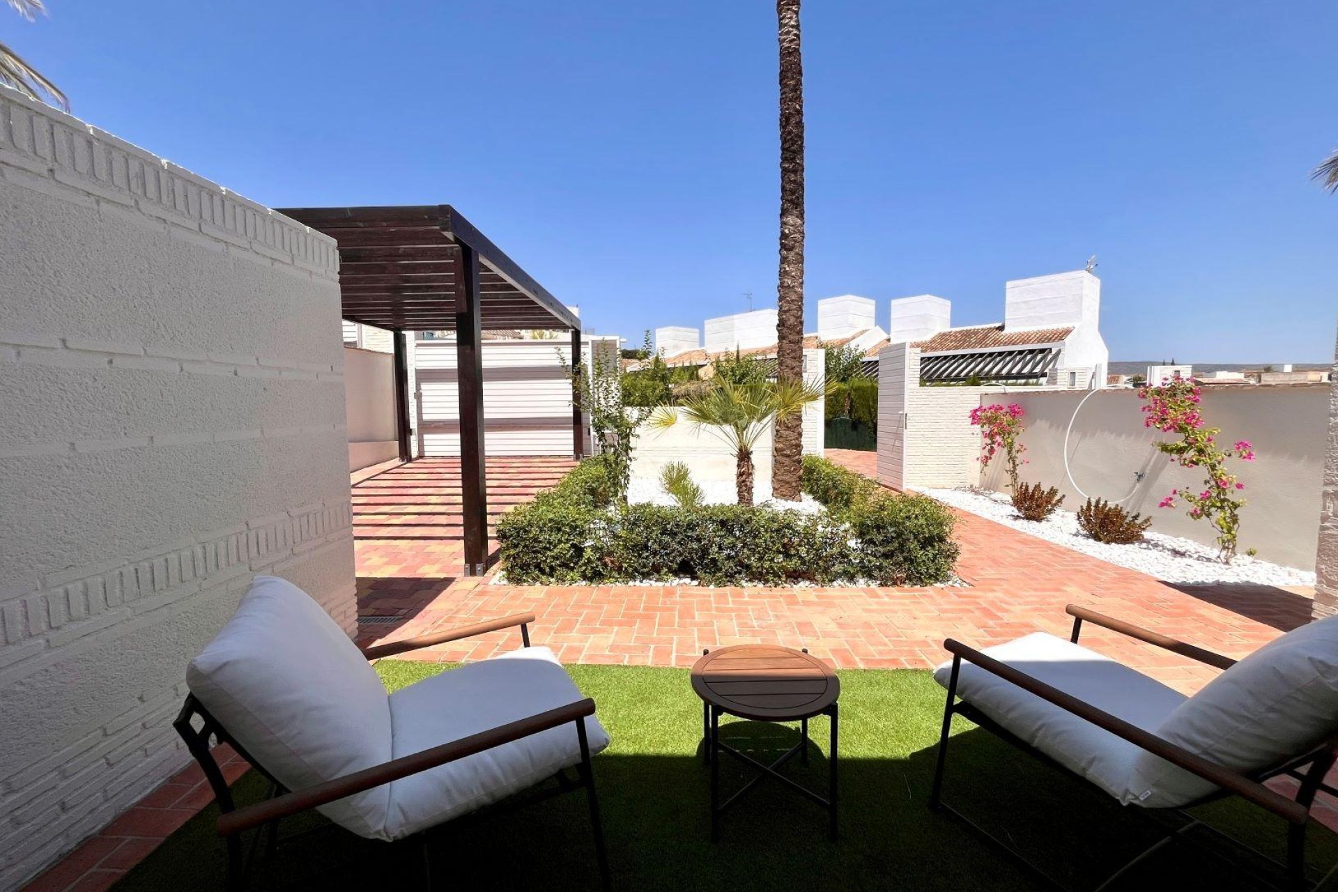 Rynek pierwotny - Szeregowiec - Sucina - Peraleja Golf