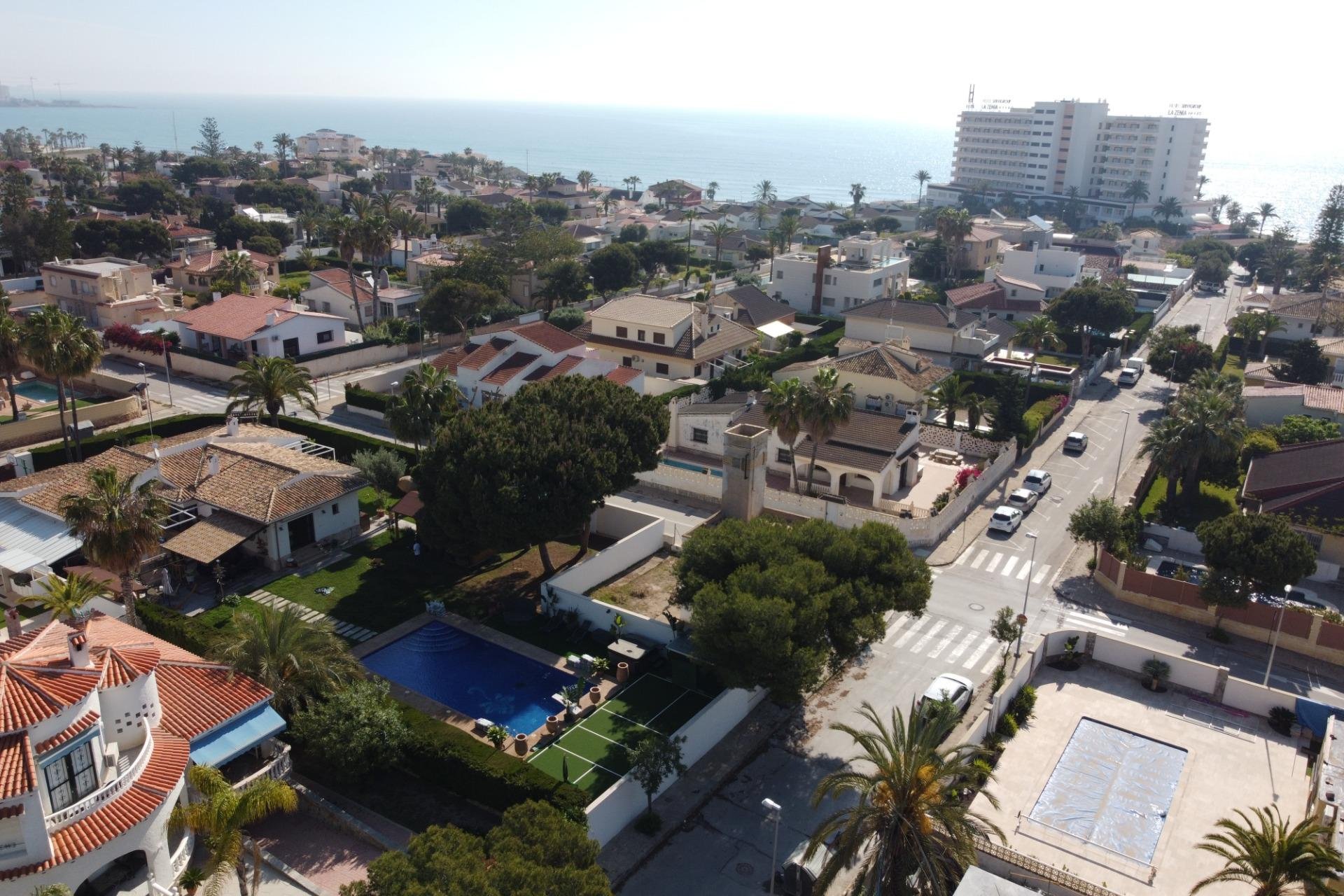 Rynek pierwotny - Willa - Orihuela Costa - La Zenia