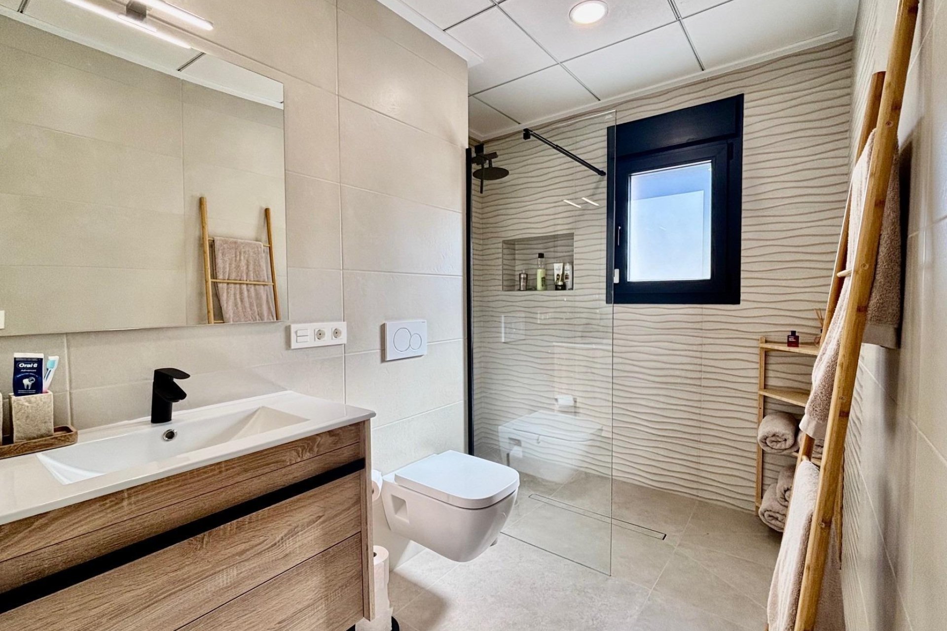 Rynek pierwotny - Willa - Rafal - polideportivo