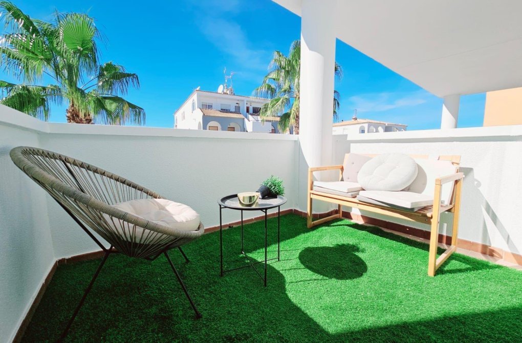 Rynek wtórny - Apartament - Orihuela Costa - Villamartín-Las Filipinas