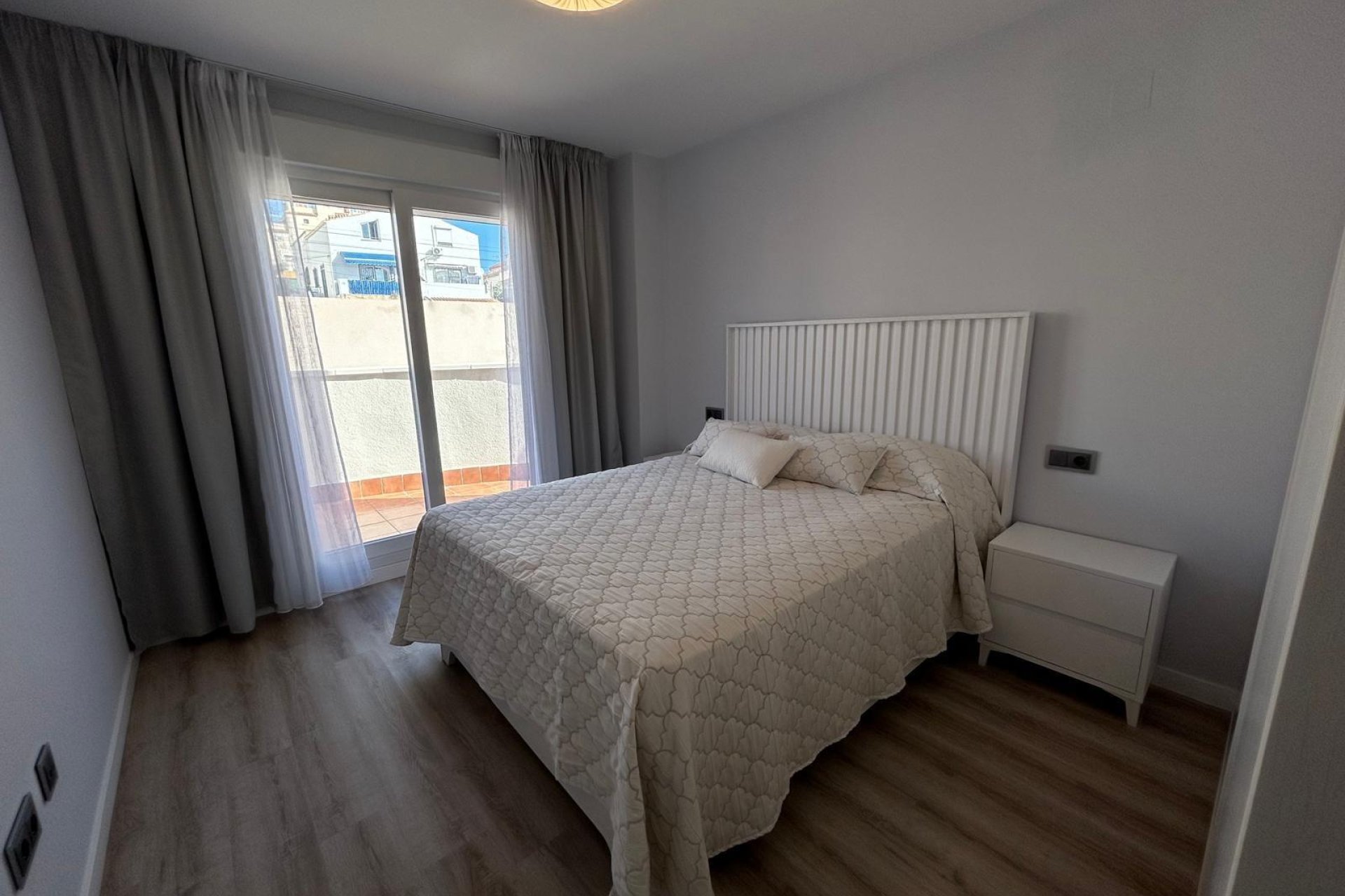 Rynek wtórny - Apartament - Torrevieja - Calas blanca