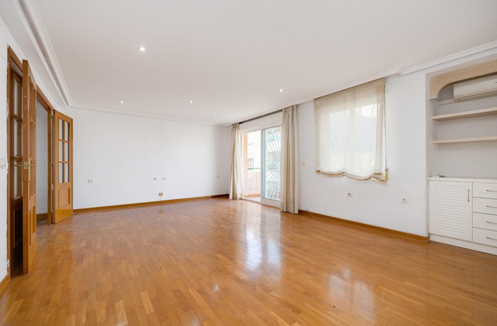Rynek wtórny - Apartament - Torrevieja - Centro