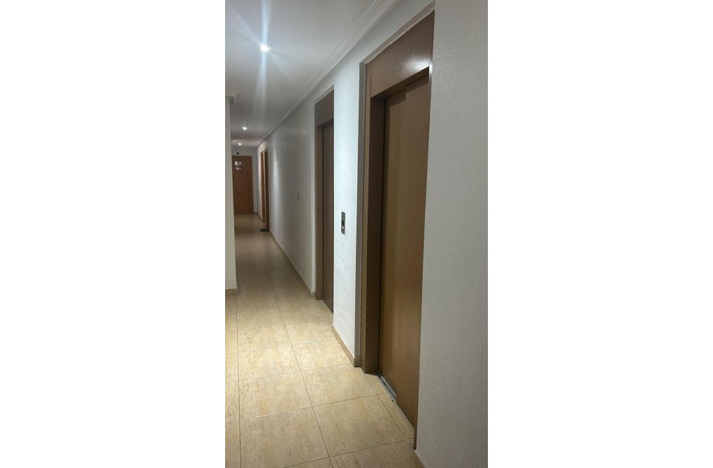 Rynek wtórny - Apartament - Torrevieja - Centro