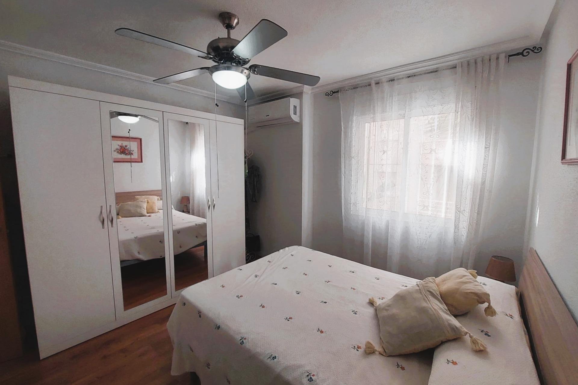 Rynek wtórny - Apartament - Torrevieja - Centro