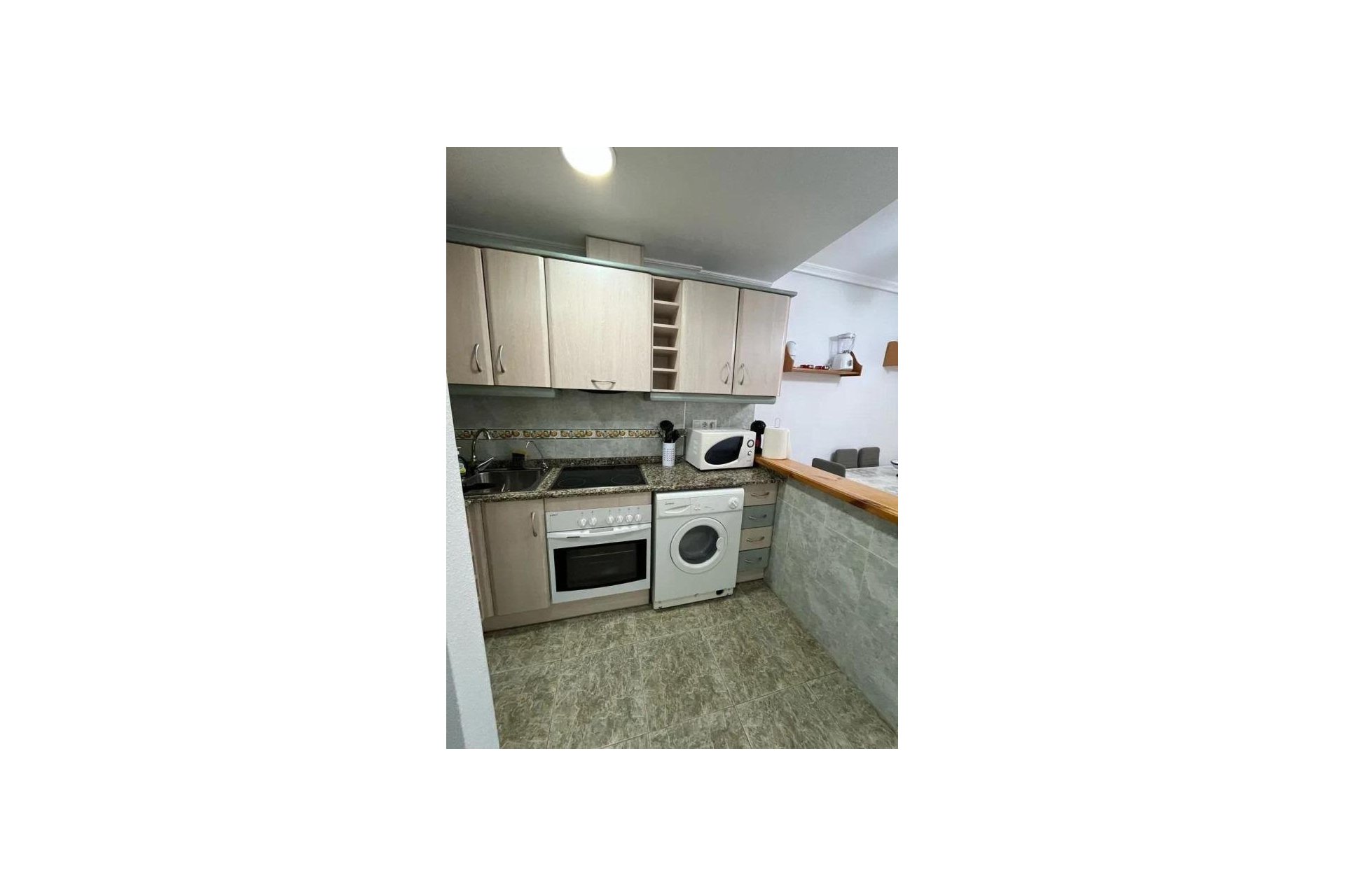 Rynek wtórny - Apartament - Torrevieja - Estacion de autobuses