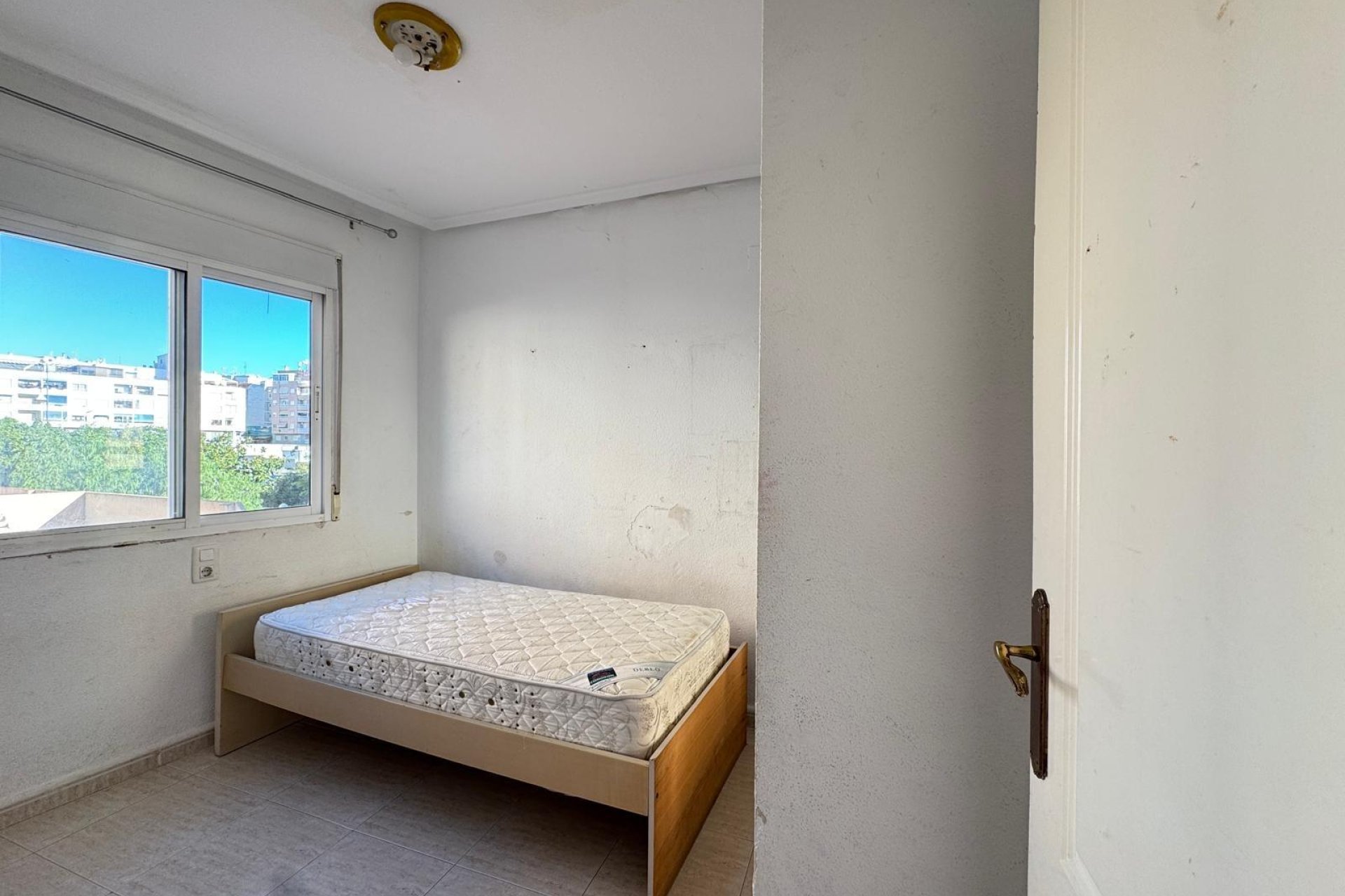 Rynek wtórny - Apartament - Torrevieja - Estacion de autobuses