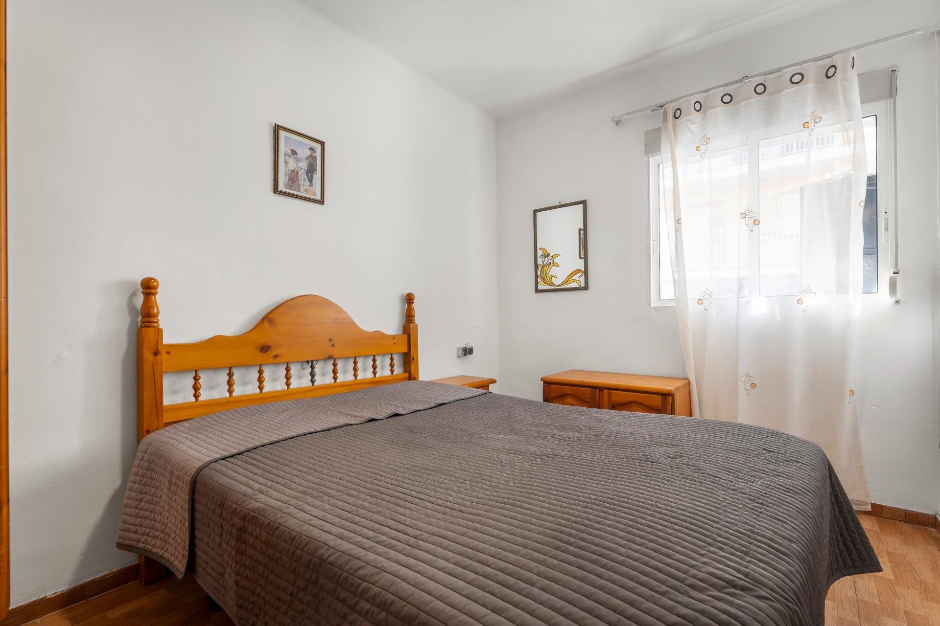 Rynek wtórny - Apartament - Torrevieja - Estacion de autobuses