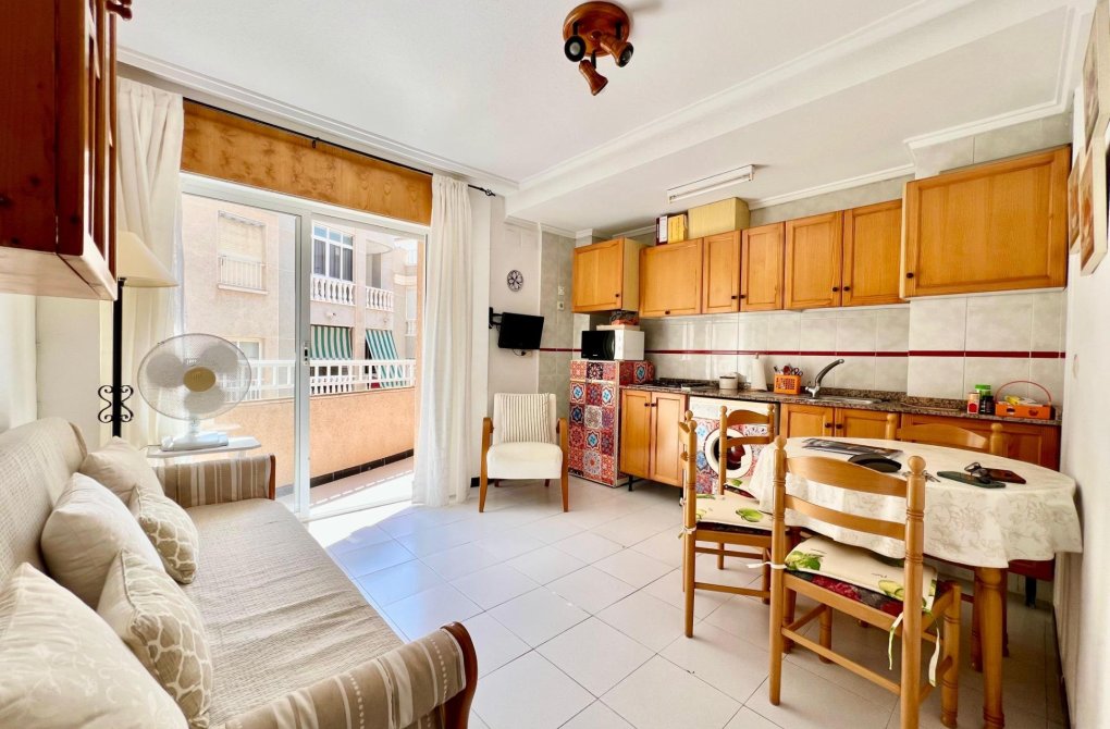 Rynek wtórny - Apartament - Torrevieja - Habaneras