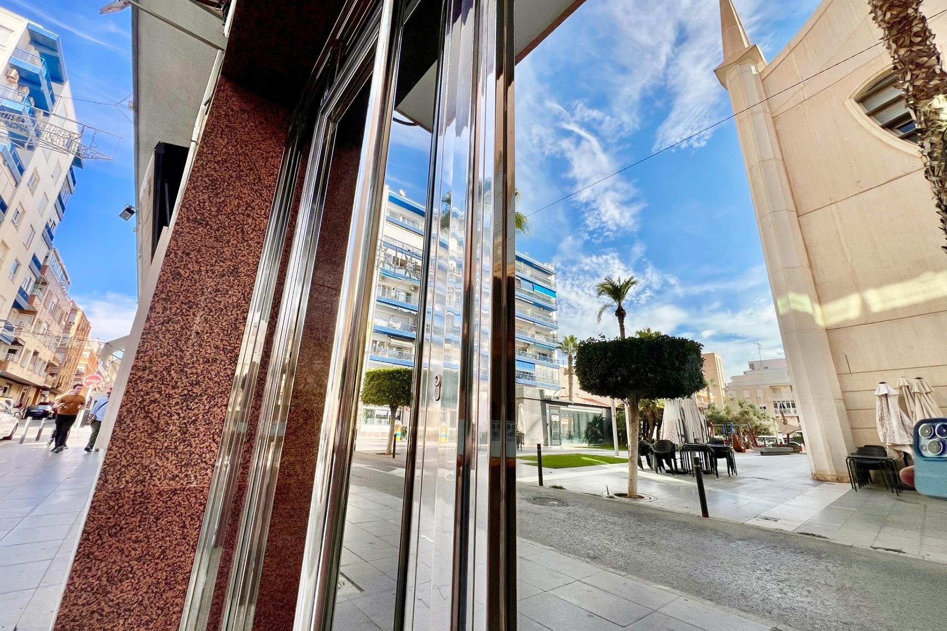 Rynek wtórny - Apartament - Torrevieja - Las Piscinas Naturales