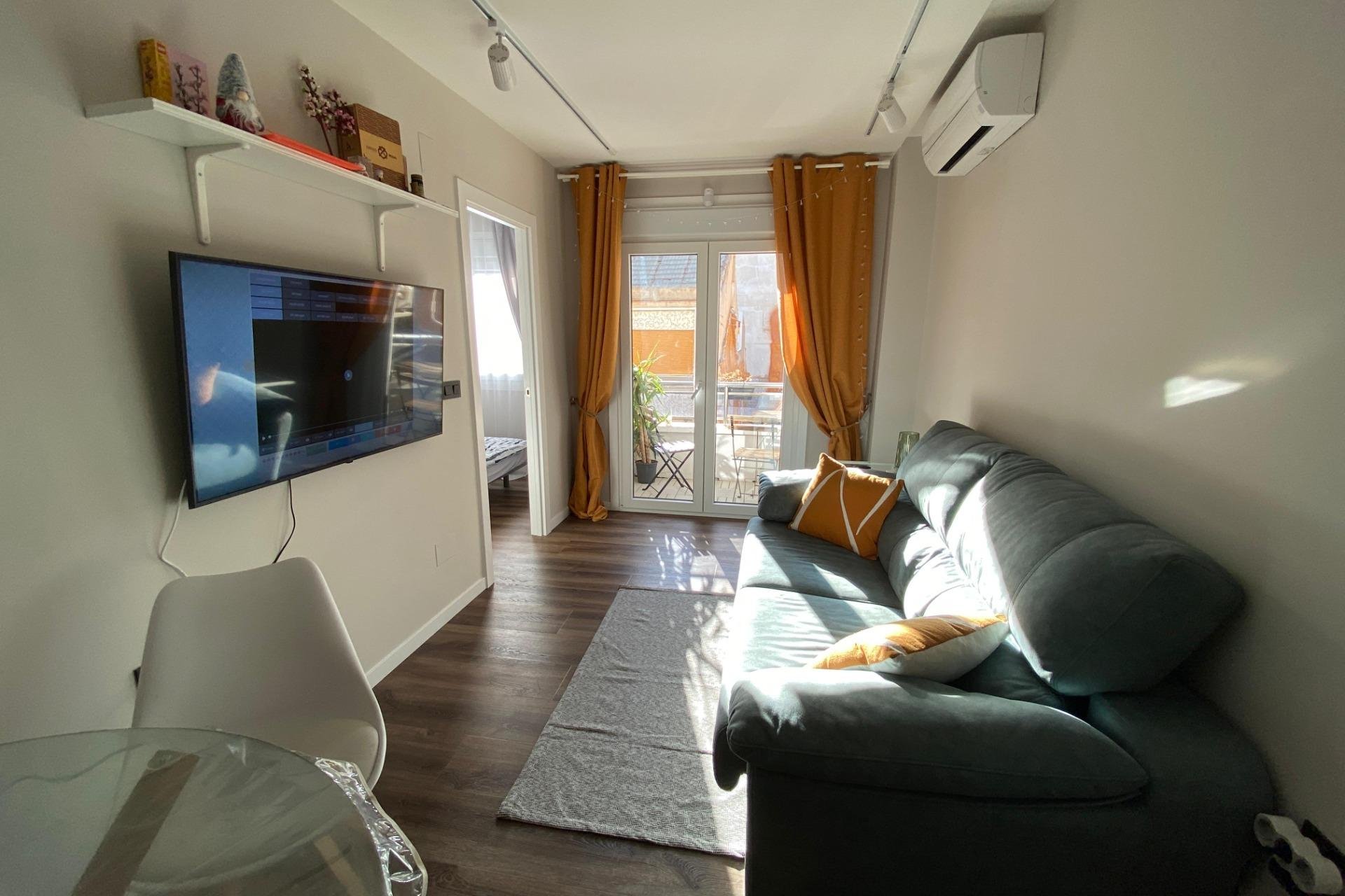 Rynek wtórny - Apartament - Torrevieja - Paseo maritimo