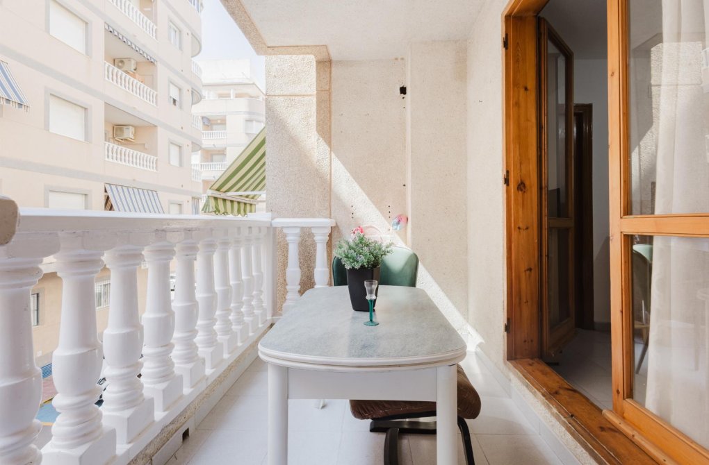 Rynek wtórny - Apartament - Torrevieja - Playa de La Acequion