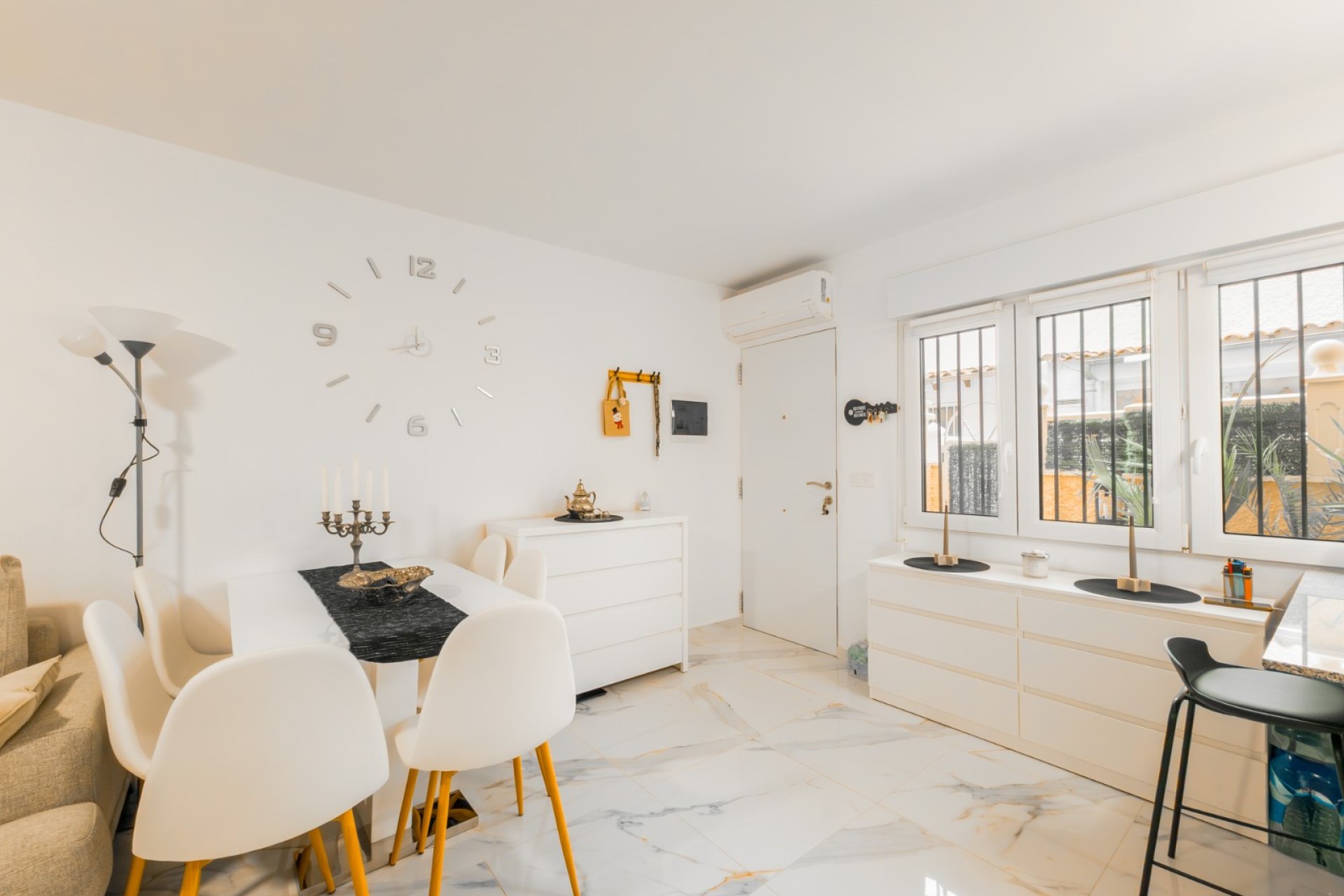 Rynek wtórny - Apartament - Torrevieja - Playa de la mata