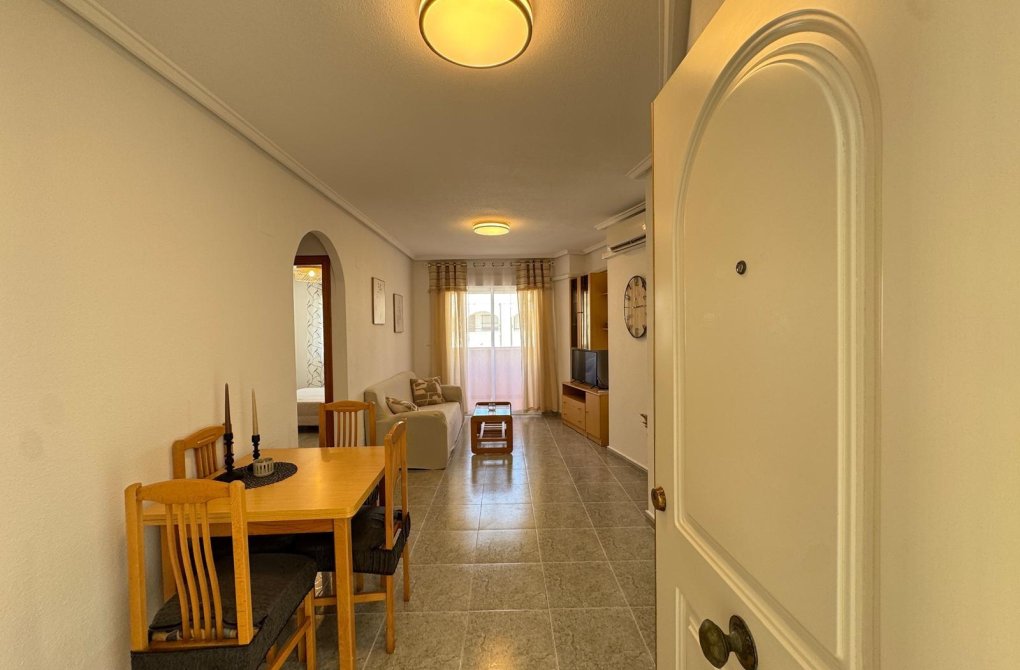 Rynek wtórny - Apartament - Torrevieja - Playa de los locos