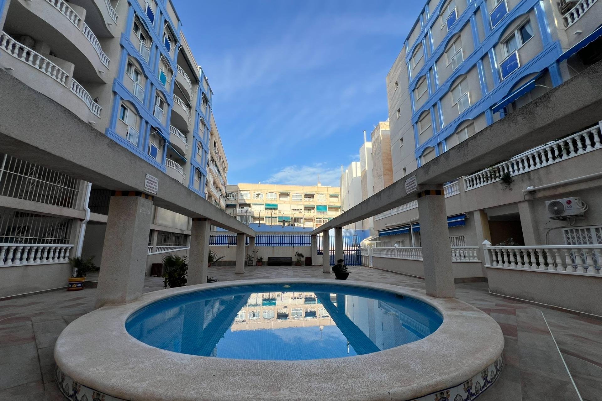 Rynek wtórny - Apartament - Torrevieja - Playa de los locos
