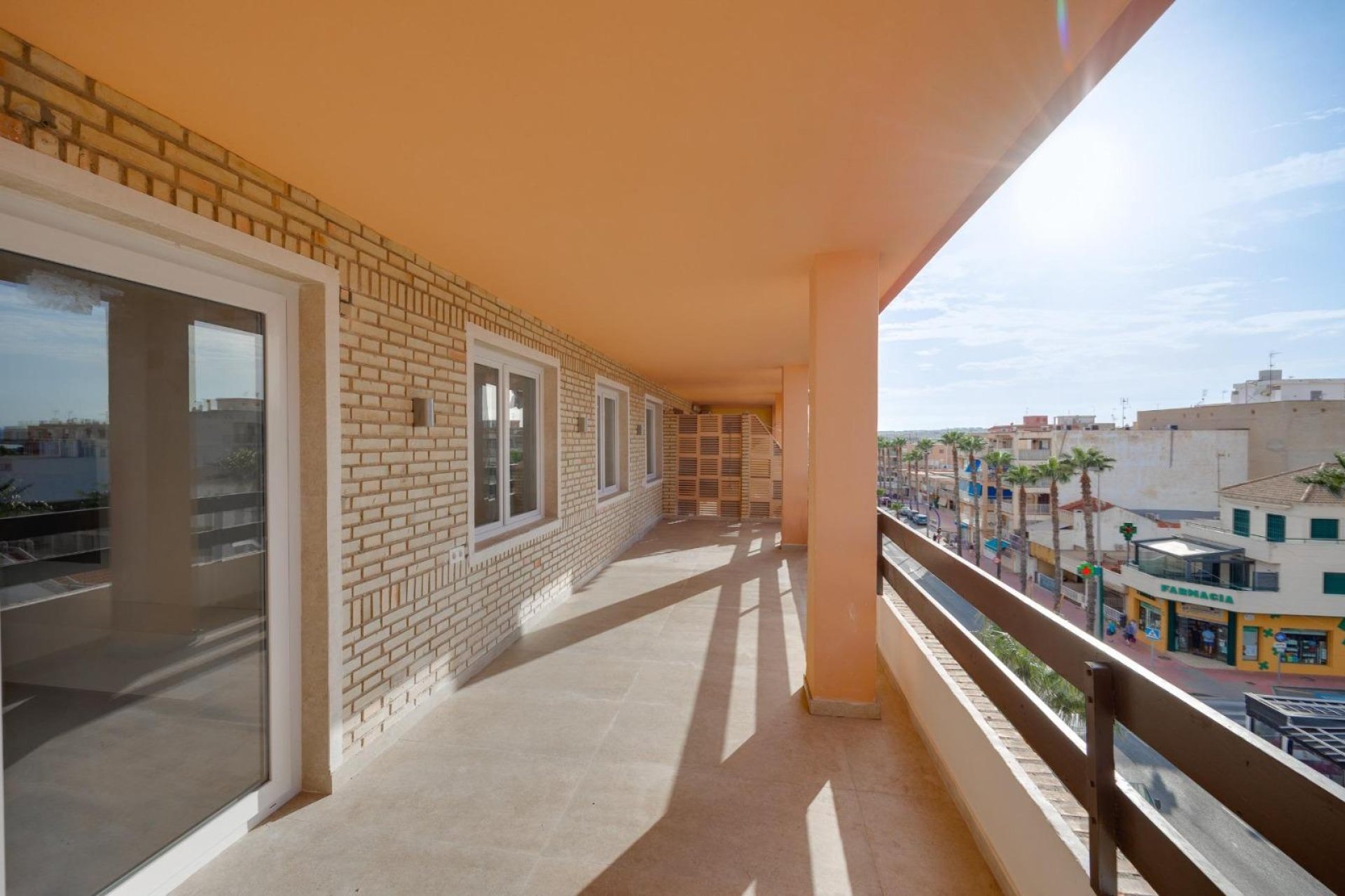 Rynek wtórny - Apartament - Torrevieja - Playa de los Naufragos