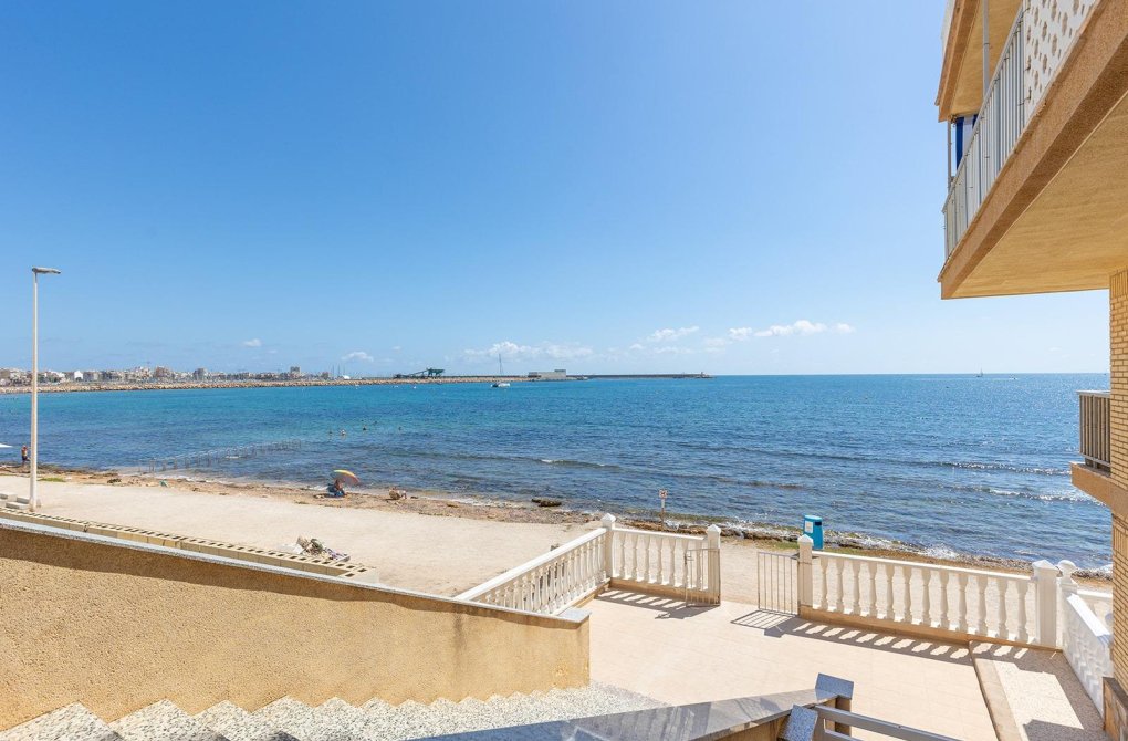 Rynek wtórny - Apartament - Torrevieja - Playa de los Naufragos