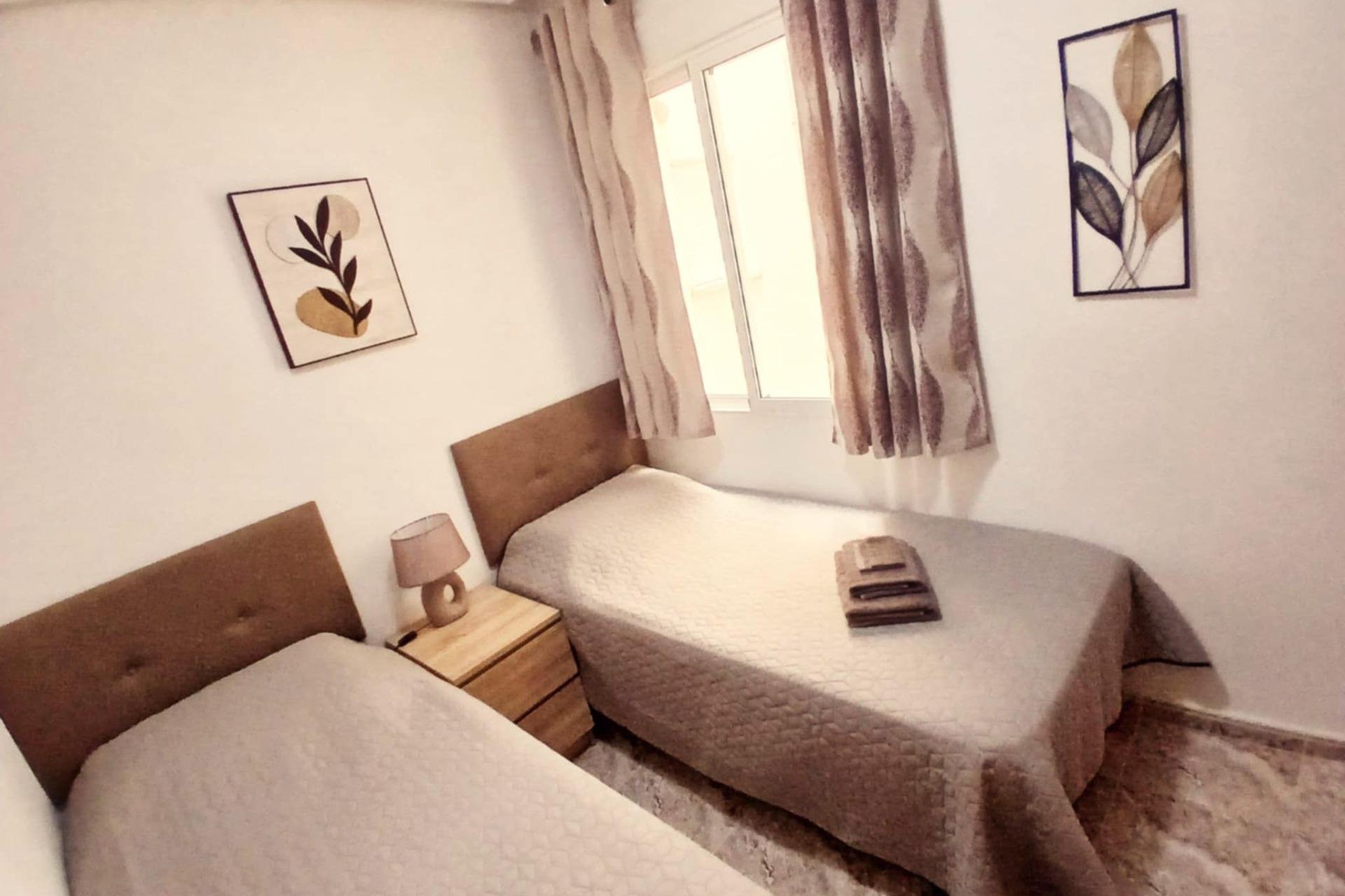 Rynek wtórny - Apartament - Torrevieja - Playa del cura
