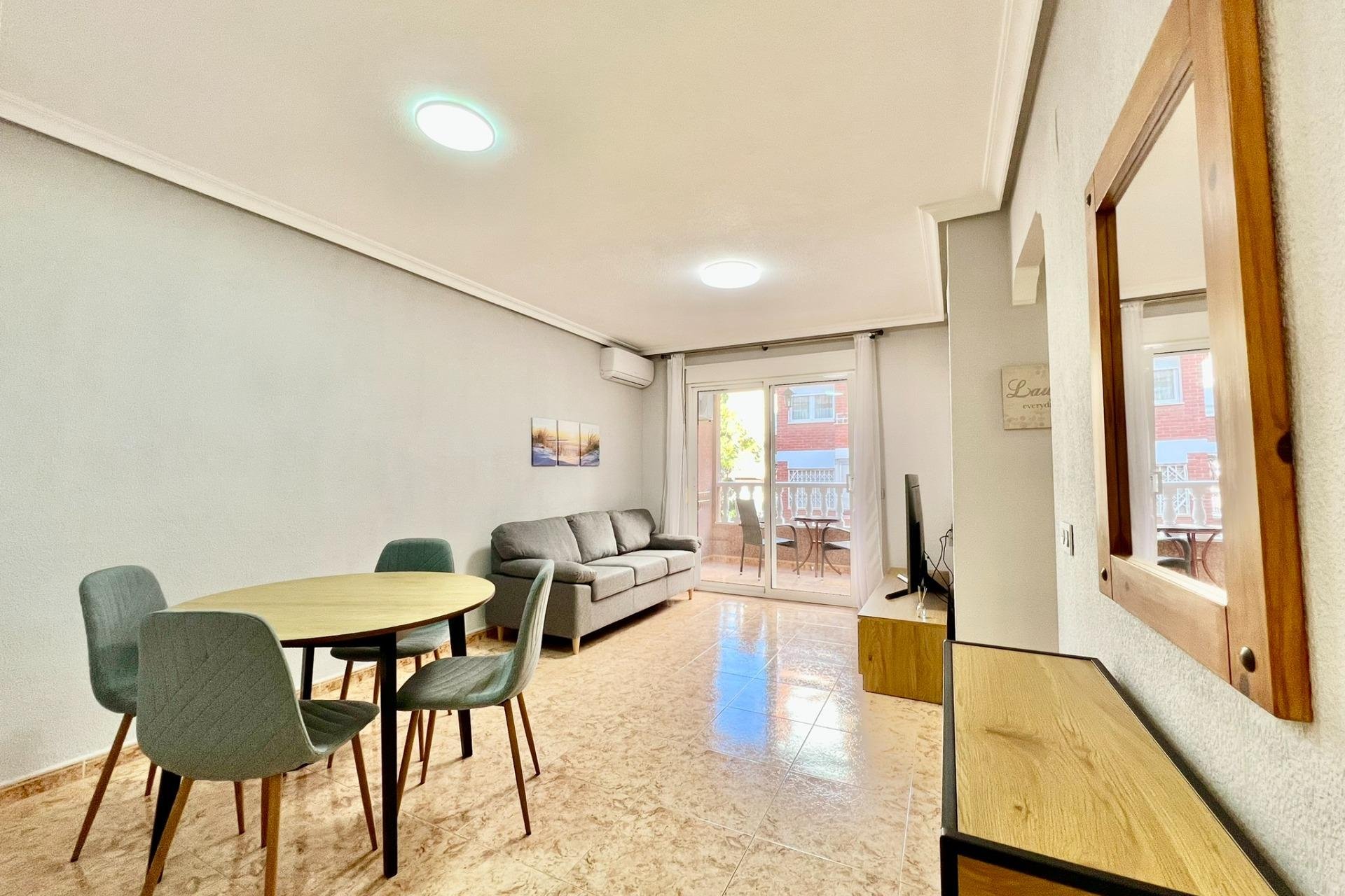 Rynek wtórny - Apartament - Torrevieja - Playa del cura
