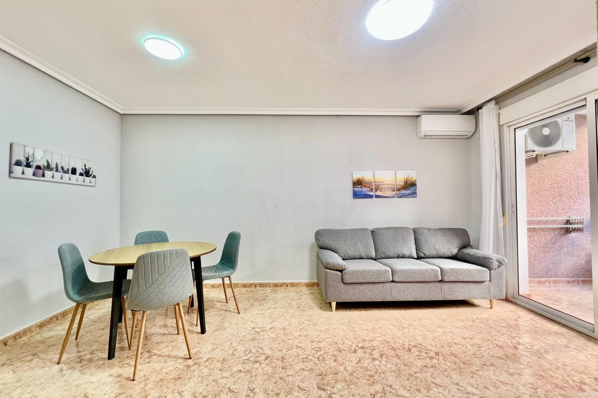 Rynek wtórny - Apartament - Torrevieja - Playa del cura