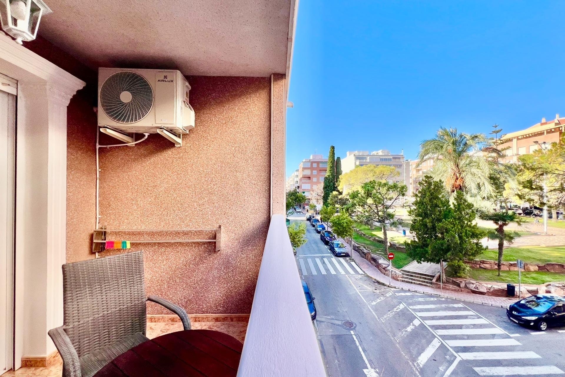 Rynek wtórny - Apartament - Torrevieja - Playa del cura