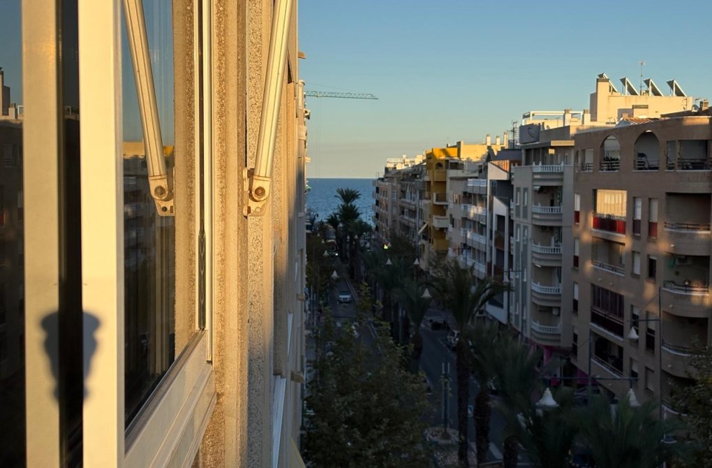 Rynek wtórny - Apartament - Torrevieja - Playa del cura