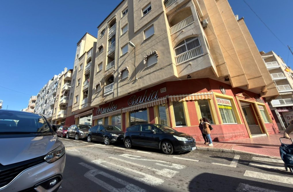 Rynek wtórny - Apartament - Torrevieja - Playa del cura